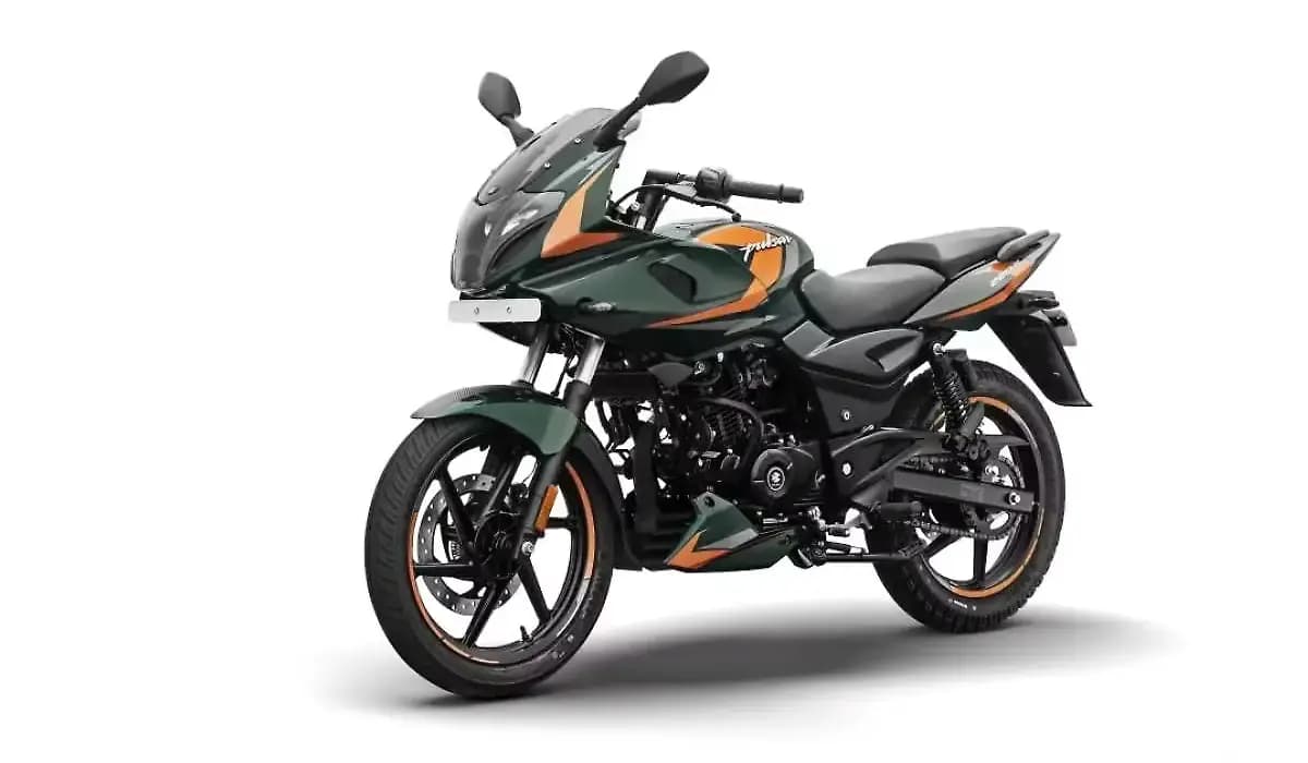 2025 Bajaj Pulsar 220F Reaches Dealerships With Dual-Channel ABS