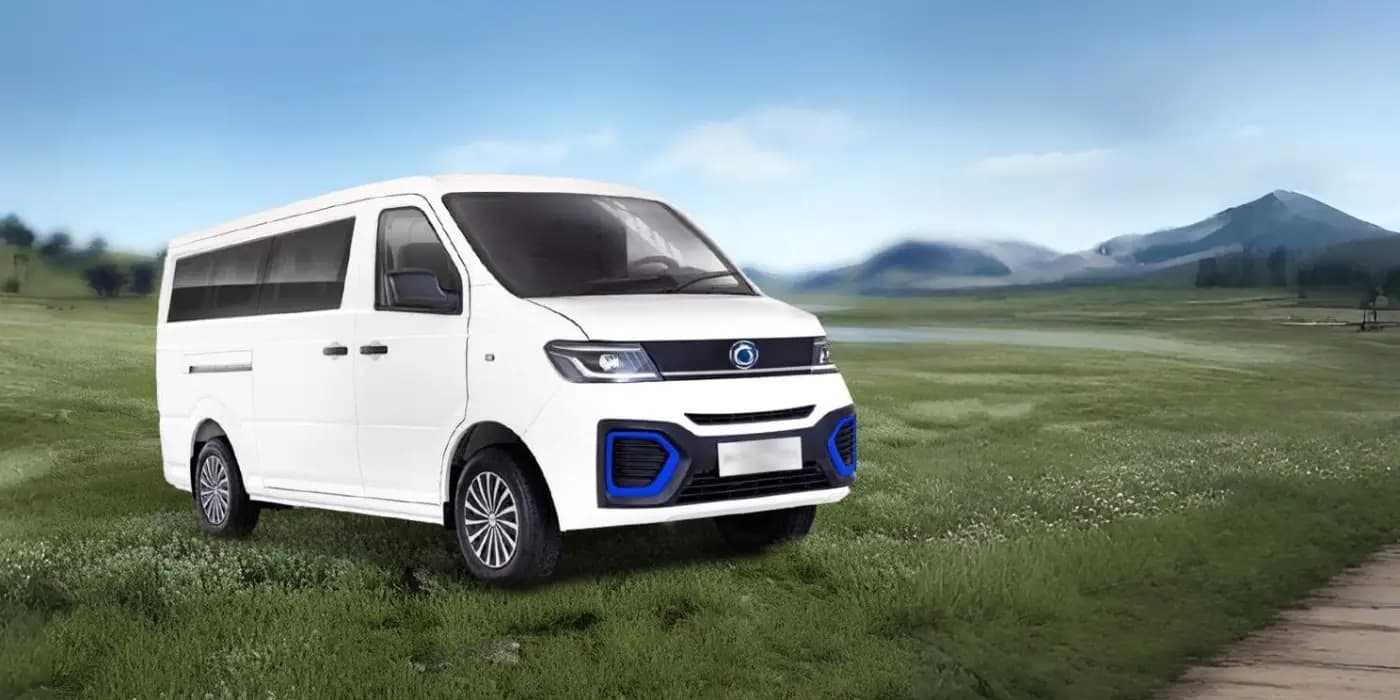 Sunlong U1 and U2 Electric Vans to Launch at NAIMA Mobility Expo 2025 in Nepal