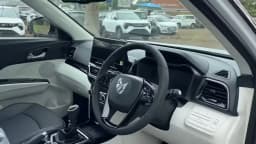 XUV 3XO - Gallery Image 3